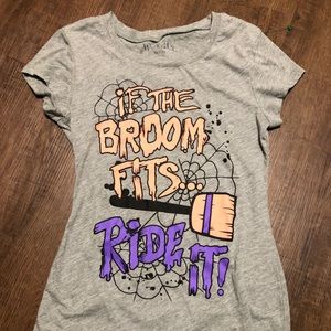 Hilarious 🤣 If The Broom Fits HUMOROUS T-Shirt Sz M